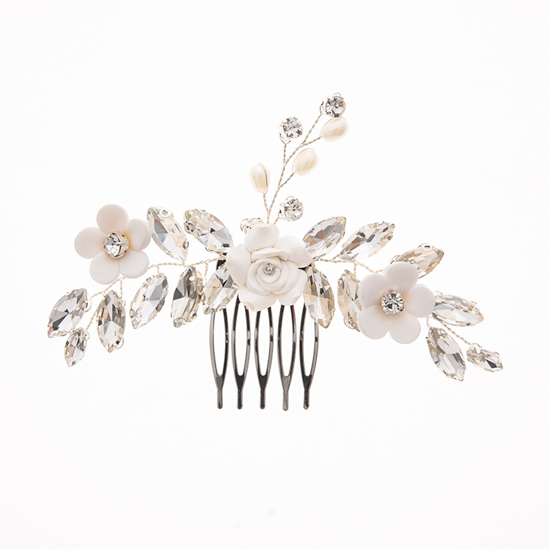 Hajcsat fehér Rhinestone kristályokkal, kézzel készített, geometriai stílus