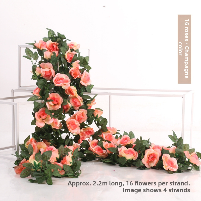 Изкуствени цветя и лози с рози за украса на спалня и сватбено помещение; диамантени акценти. Материали: пластмаса, коприна, пан-изтъкана тъкан. Техника: ембос, инжекционно формоване. Приложение: сватба, фотосесия, домашна декорация.