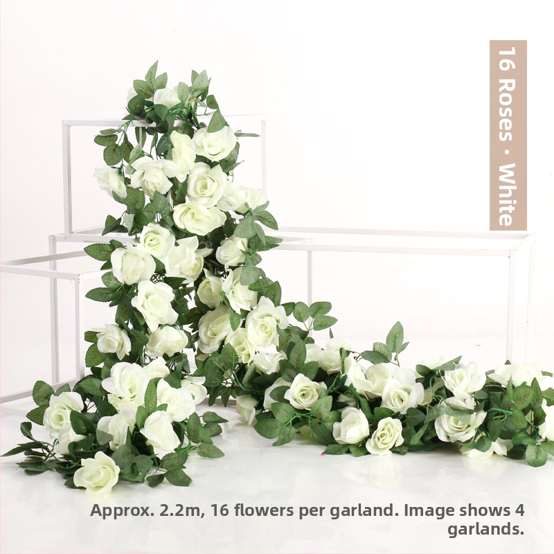 Изкуствени цветя и лози с рози за украса на спалня и сватбено помещение; диамантени акценти. Материали: пластмаса, коприна, пан-изтъкана тъкан. Техника: ембос, инжекционно формоване. Приложение: сватба, фотосесия, домашна декорация.