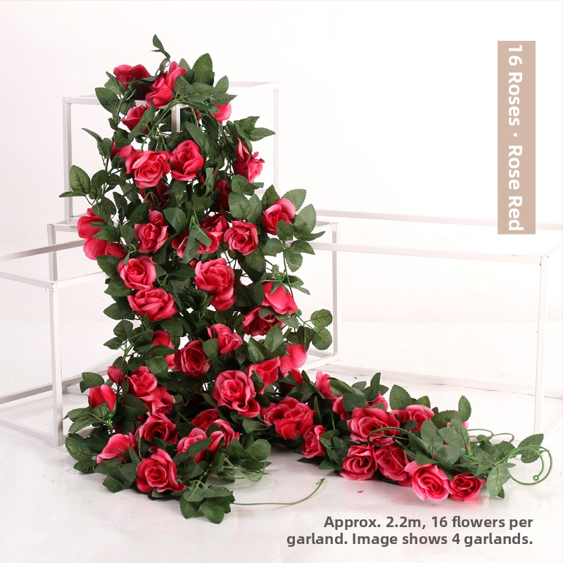 Изкуствени цветя и лози с рози за украса на спалня и сватбено помещение; диамантени акценти. Материали: пластмаса, коприна, пан-изтъкана тъкан. Техника: ембос, инжекционно формоване. Приложение: сватба, фотосесия, домашна декорация.