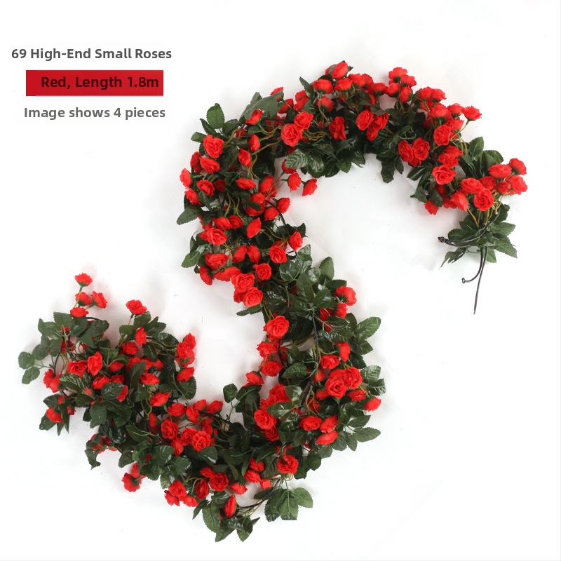 Изкуствени цветя и лози с рози за украса на спалня и сватбено помещение; диамантени акценти. Материали: пластмаса, коприна, пан-изтъкана тъкан. Техника: ембос, инжекционно формоване. Приложение: сватба, фотосесия, домашна декорация.