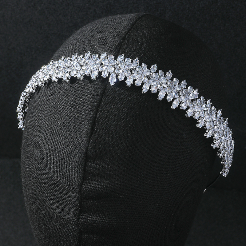 Vjenčana tiara s kristalima, ručno izrađena Platinum Rainbow, stil The Crown