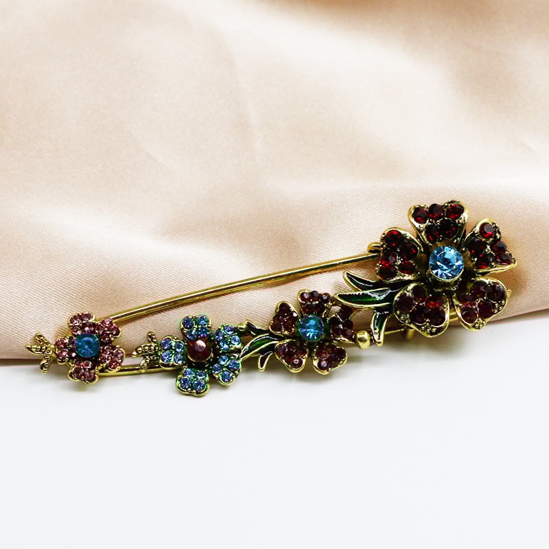 Брошка с цветя, сплав, инкрустирани изкуствени камъни, електроплакиране