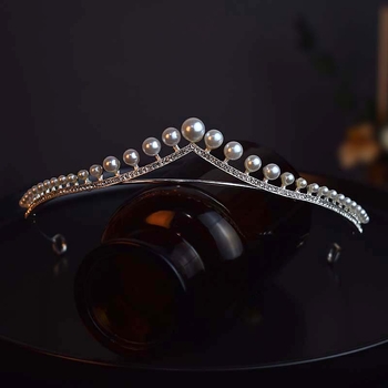 Čelenka s kraljevskom kronom i bijelim kristalima – legura, elektroplatiranje, jednostavan ženski stil