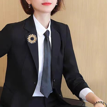 Broșă florală din cupru, finisaj electroplating, accesorii feminine pentru decorare și fixare eșarfă