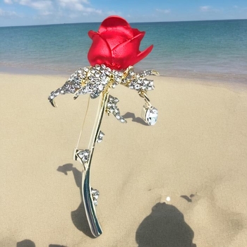 Broșă feminină din aliaj cu diamant, design floral natural, multifuncțională pentru paltoane și costume, iarnă 2023
