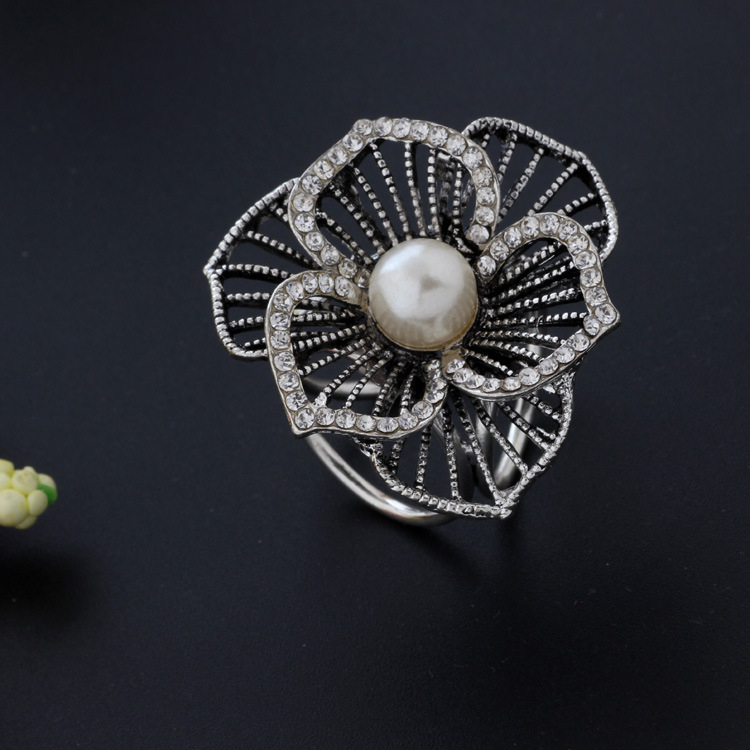 Broșă cu flori, strasuri și perle artificiale pentru eșarfă, din aliaj, placare electrolitică, mozaic de diamant