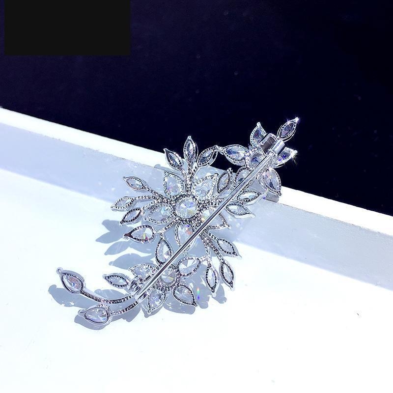 Broșă din cupru cu broderie, stil lux, dublă utilizare, primăvara 2025