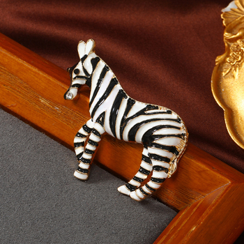 Broșă Zebra din aliaj de zinc cu glazură de picuri de ulei – Muylinda, unisex, stil retro animal decorativ