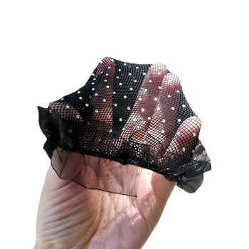 Csipkés hajháló copfhoz, zsinórral és gombbal — retro stílus latin tánchoz, teljes gyémántos, rendkívül fényes