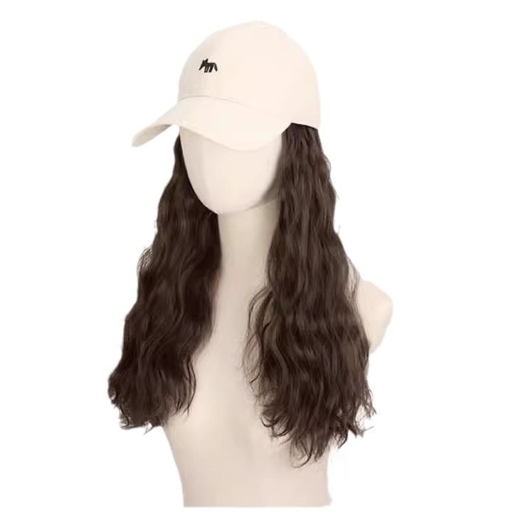 All-in-One parókasapka nőknek — Little Fox baseball sapka parával, középhosszú haj, hosszú göndör hajú frufruval, hőálló szálak, egyszerű stílus, teljes fejfedés, nem alkalmas hővel történő festésre