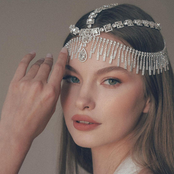 Fejdísz francia bojtokkal, egzotikus stílus, rhinestone (Nyár 2025; Anyag: kristály; Stílus: egzotikus; Feldolgozás: gyémántokkal kirakott; Modell: YPQFJ2351)