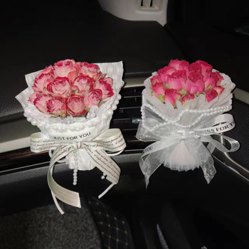 Difuzor auto de aromă cu buchet uscat de trandafiri eterni – decor auto și cadou pentru nuntă sau zi de naștere