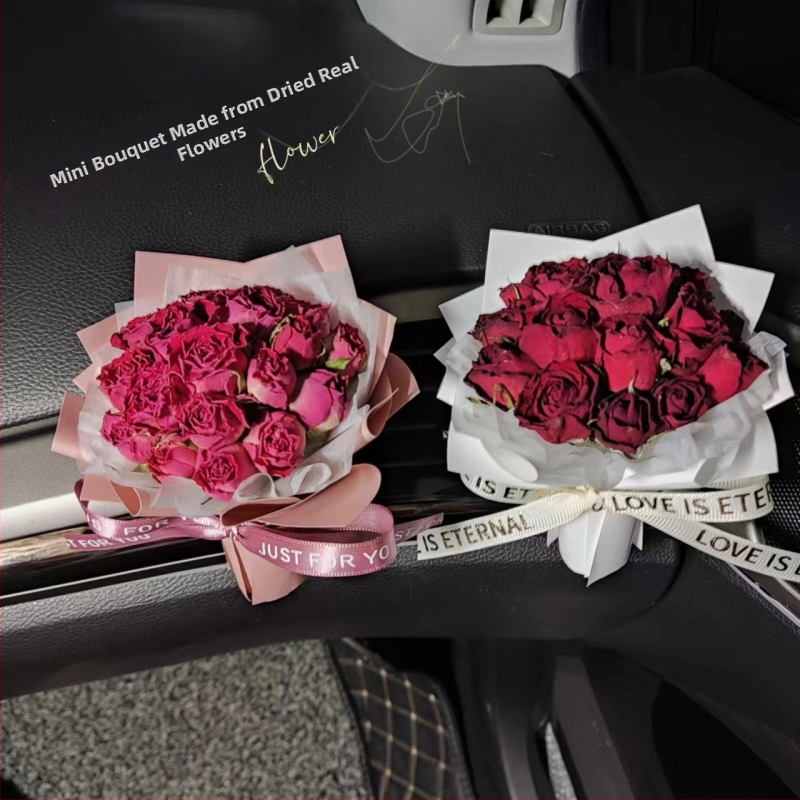 Automobilio aromatizatorius su amžinąja rože džiovintų gėlių puokšte – automobilių dekoras ir dovana vestuvėms ar gimtadieniams