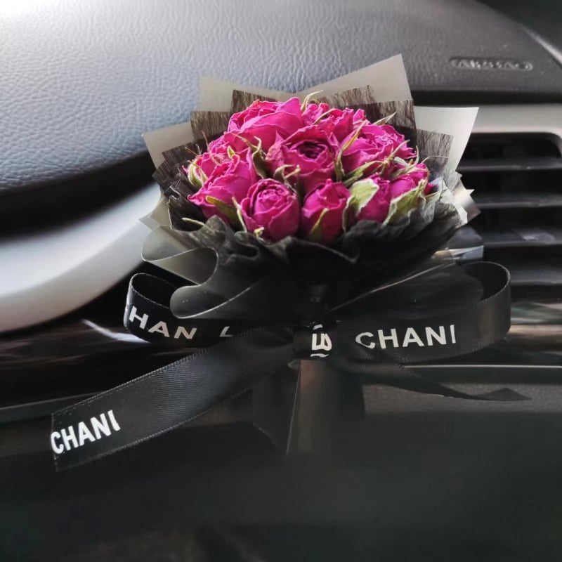 Difuzor auto de aromă cu buchet uscat de trandafiri eterni – decor auto și cadou pentru nuntă sau zi de naștere