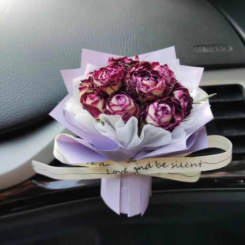 Difuzor auto de aromă cu buchet uscat de trandafiri eterni – decor auto și cadou pentru nuntă sau zi de naștere