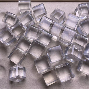 DIY doplnky pre šperky: Kryštálové koráliky s perleťovým náterom pre módne náramky