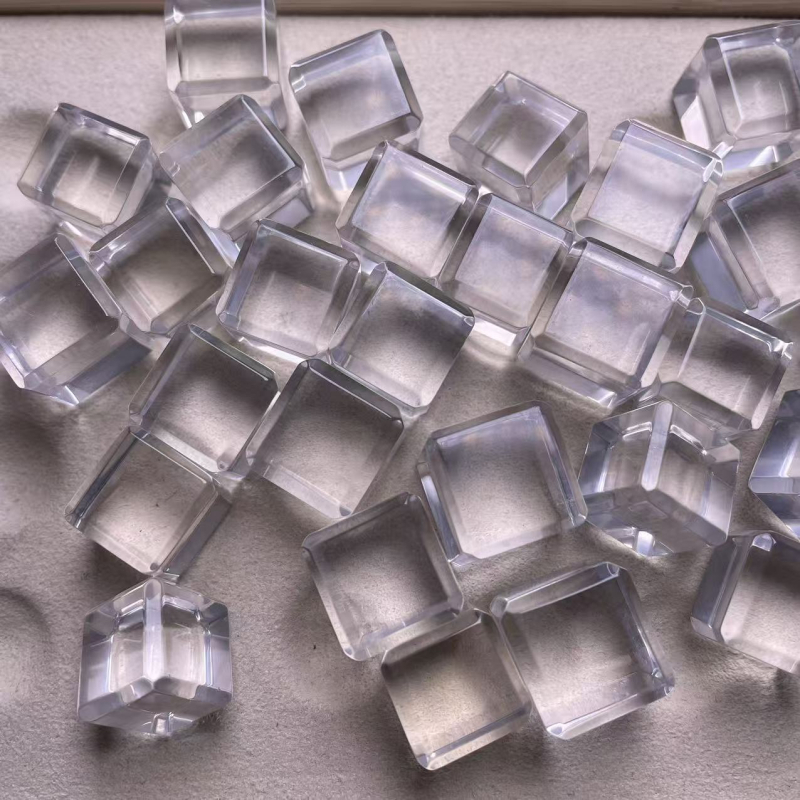 DIY doplnky pre šperky: Kryštálové koráliky s perleťovým náterom pre módne náramky