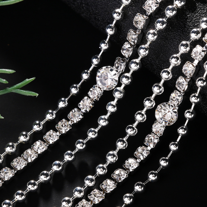 Kūno grandinė moterims, lašinio formos krištalai, elektroplatinavimo lydinio įsodinti dirbtiniai akmenys, su atvira nugara, daugiasluoksis dizainas vakariniams drabužiams