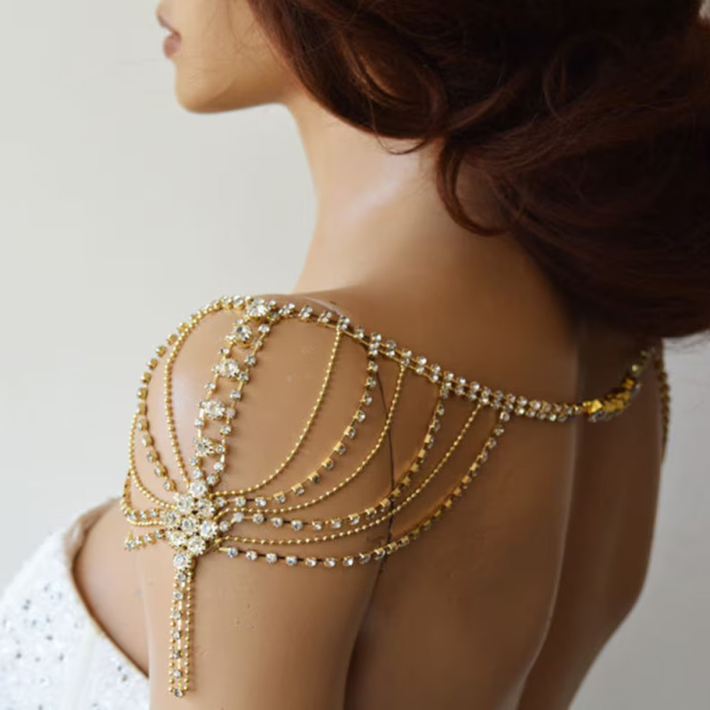 Rameni lanac s višeslojnim resama, kristalima, geometrijski dizajn, elektroplatinirana legura