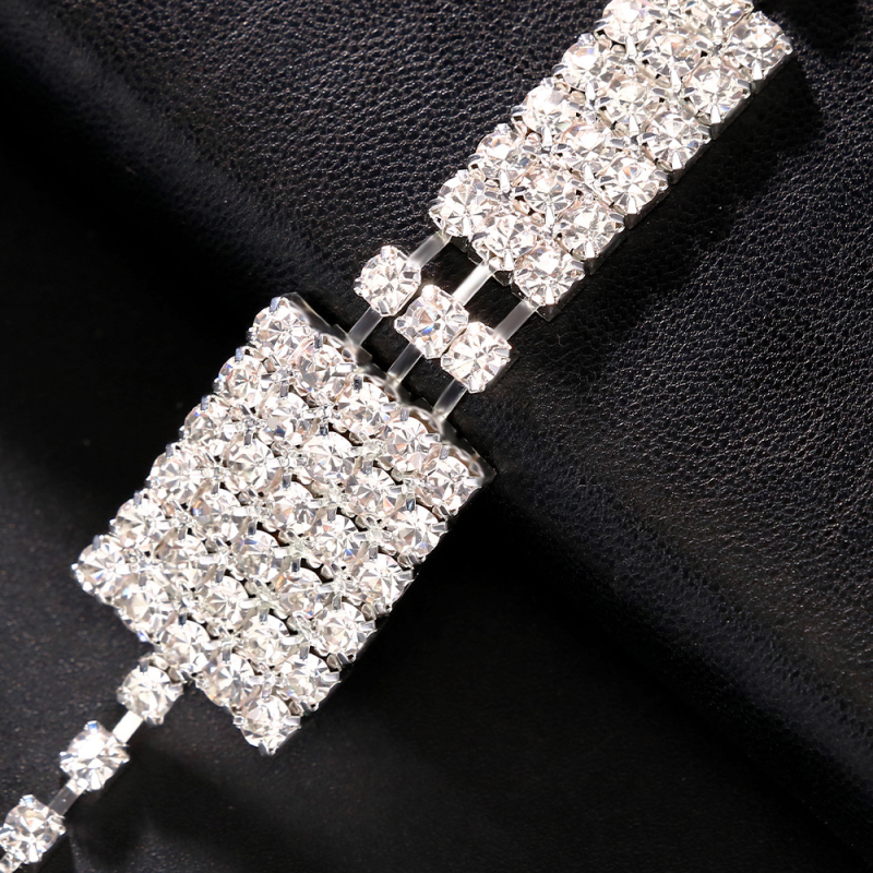 Női testlánc kristályokkal, elektroplattált ötvözet, geometriás dizájn