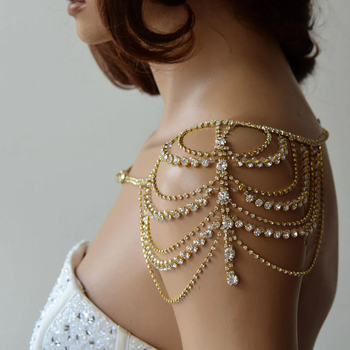 Válllánc rhinestone-díszítéssel, ötvözetbe foglalt inlay és elektrolitikus bevonattal, geometriai mintázat