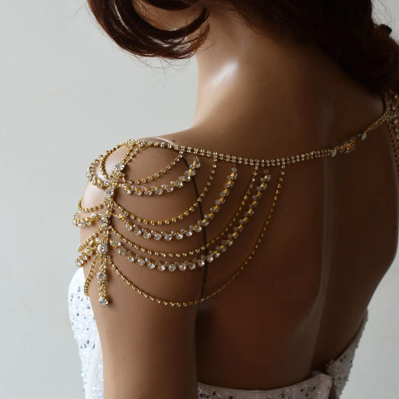 Válllánc rhinestone-díszítéssel, ötvözetbe foglalt inlay és elektrolitikus bevonattal, geometriai mintázat