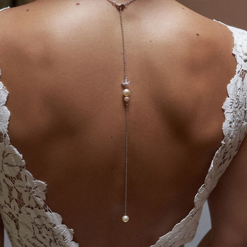 Nyaklánc gyöngy medállal és bojtokkal, hosszú lánc, ötvözet, elektroplatírozás