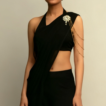 Válllánc — virág alakú, többszintű medál; ötvözet; kristályok; elektroplakálás