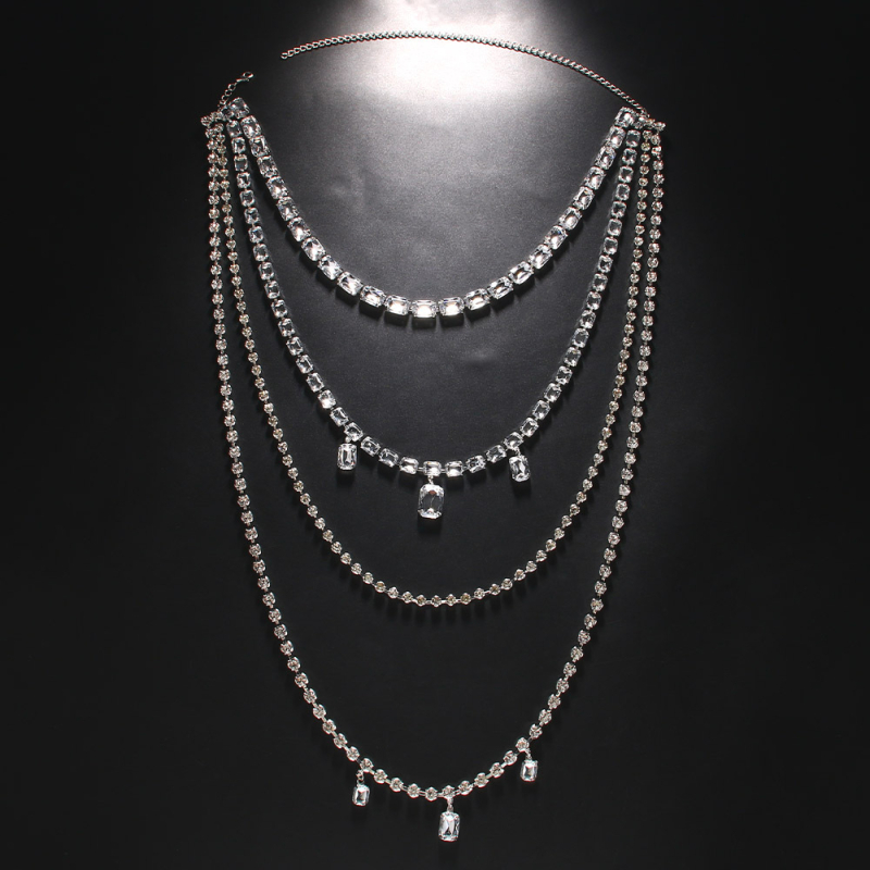 Hátsó testlánc üreges, többszintű geometriai dizájnnal, rhinestone betétekkel és fehér kristályokkal, rézötvözet elektroplattal