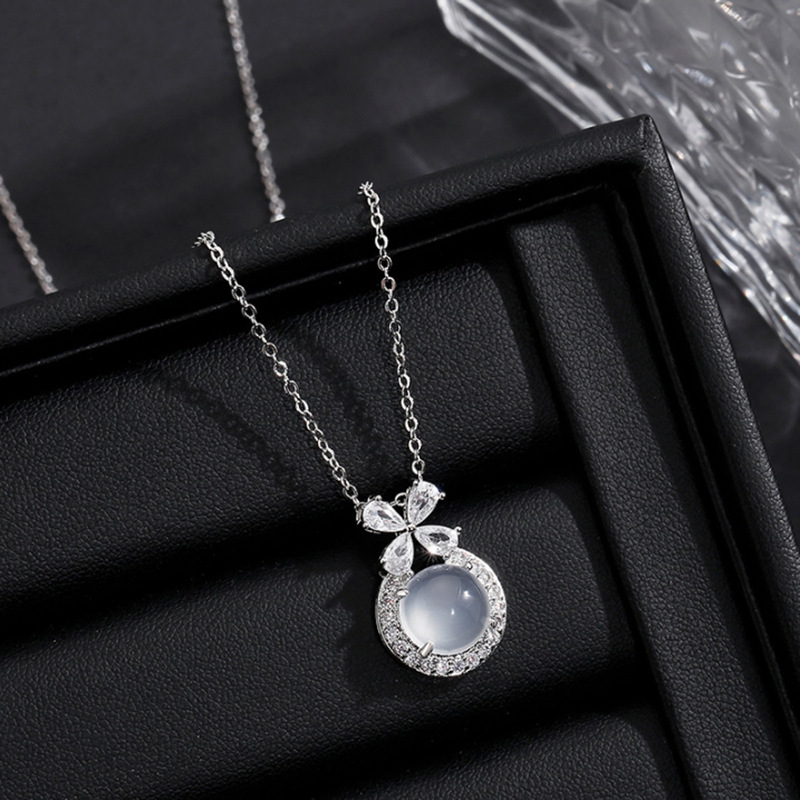 Ogrlica u obliku mašnice, s križnom lancom, Sterling srebro S999, duljina 41–50 cm
