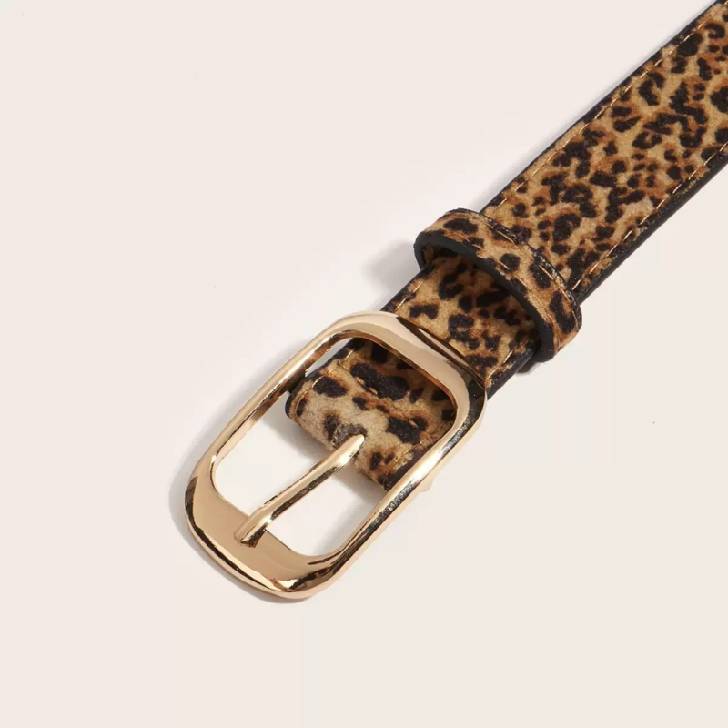 Ženski kaiš – leopard uzorak, PU koža, spona od legiranog metala, kopča s klinom, tanke širine (<2 cm), jesen 2024