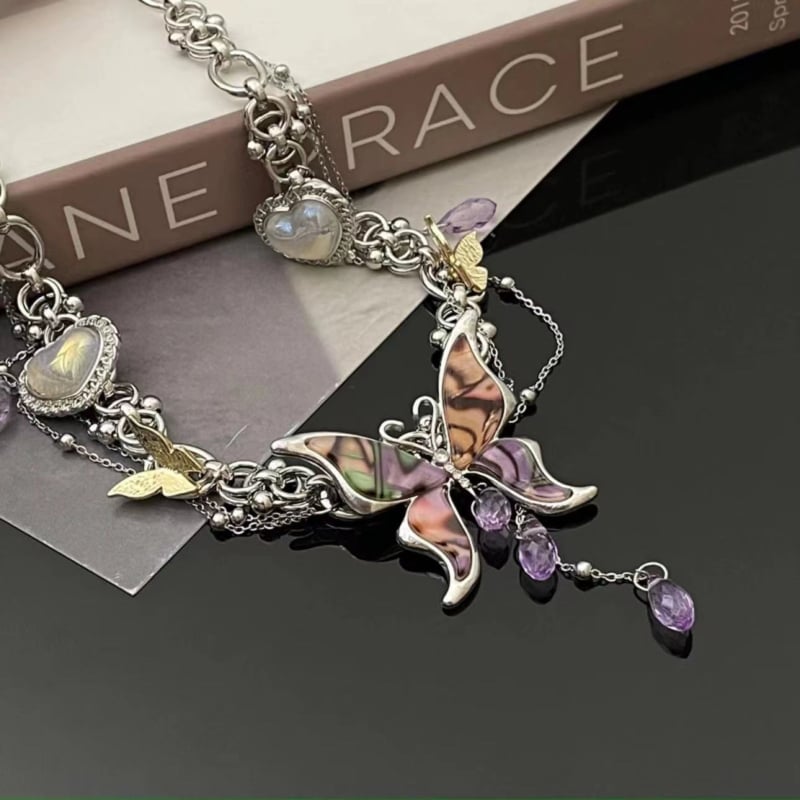 Fém nyaklánc elektroplakkolással, geometriai mintázat, kulcscsont-körüli lánc, kevert kövek beépítésével