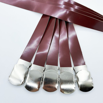 Sasfű kapcsos öv, műanyag szíj, vas csat, 2–4 cm szélesség, sima zár, elektroplatált felület