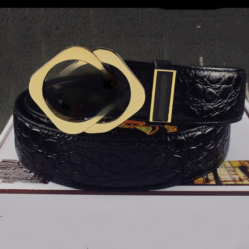 Valódi bőrből készült öv, kétoldalúan szőtt tenyérmintázat, első réteg tehénbőrből, acél csattal, elektroplatírozott felülettel, sokoldalú stílus