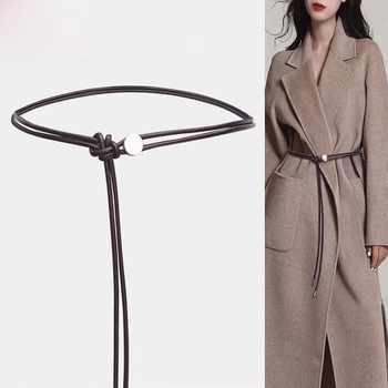 Mesterséges bőrből készült öves ruha, övcsat anyaga ötvözet, zárás tűcsattal, öv szélessége 2 cm alatt, kód A12051