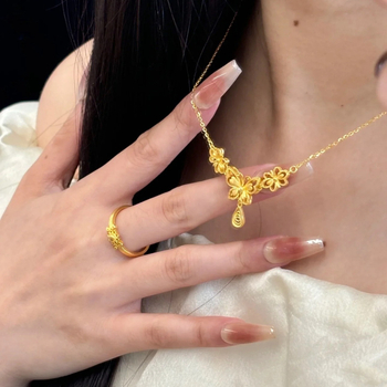 Pillangó, virág és vízcsepp nyaklánc réz medállal, szabványos lánccal, körméret 51–60 cm, elektroplakálás