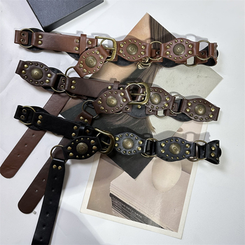 Műbőr öv, ötvözet csattal, tűcsattal, vastag szélesség (>4 cm), irodalmi retro stílus