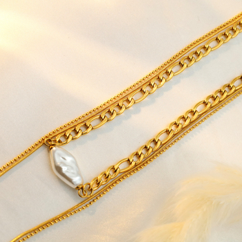 Colier din oțel inoxidabil, stratificat, cu lanț Figaro, pandantiv inimă din sidef, finisaj electroplatat