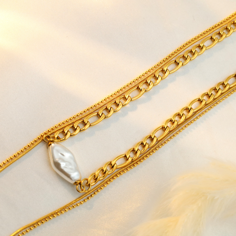 Colier din oțel inoxidabil, stratificat, cu lanț Figaro, pandantiv inimă din sidef, finisaj electroplatat