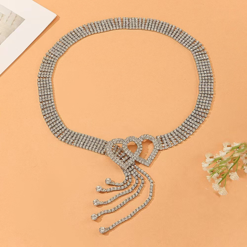 Belly Dance haslánc szív alakú rhinestone-okkal, réz anyag, rombusz csatt, sima csatt, kampóval záródó