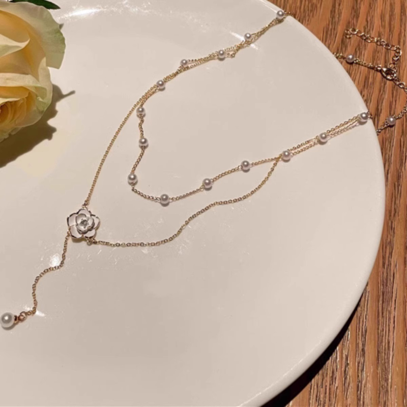 Colier cu lanț dublu pentru decolteu, din cupru, pandantiv din sidef, placare electro, multistrat, primăvara 2025