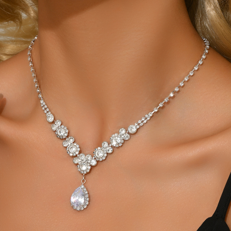 Zirkon csepp alakú nyaklánc, elektroplatált, szabályos lánccal, divatékszer, magas minőség