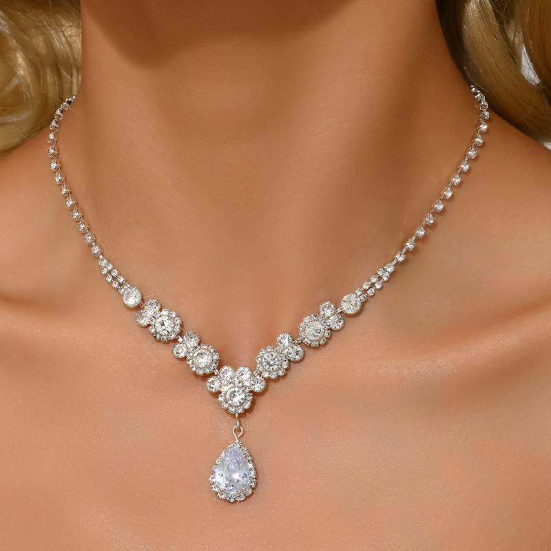 Zirkon csepp alakú nyaklánc, elektroplatált, szabályos lánccal, divatékszer, magas minőség