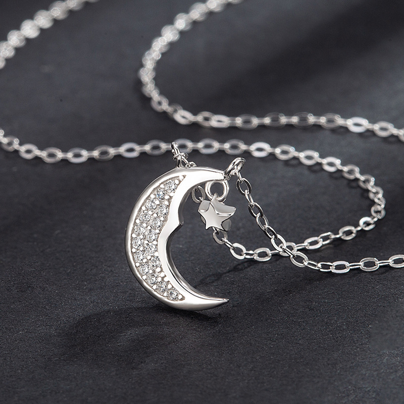 Colier din argint 925, placat cu argint-auriu, pandantiv în formă de stea cu Ochiul Diavolului, palmă, lună și stea, pe lanț cu motiv floare-cruci, stil lux ușor