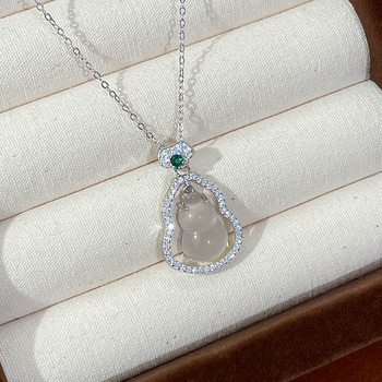 925 ezüst nyaklánc, medál 925 ezüstből, O-alakú lánccal, hossza 41–50 cm, tömege 2,8 g, vintage stílus