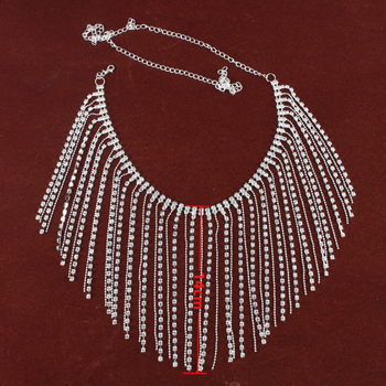 Fém testlánc rhinestone kövekkel, kampós zár, vékony szélesség (<2 cm), ezüst elektroplatt felület, Flow comb dizájn