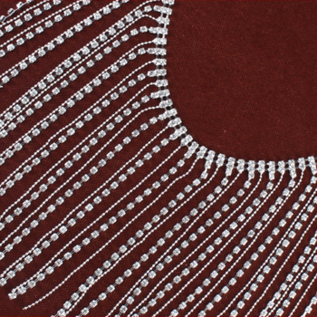 Fém testlánc rhinestone kövekkel, kampós zár, vékony szélesség (<2 cm), ezüst elektroplatt felület, Flow comb dizájn