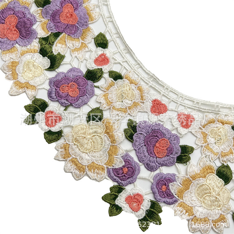 Декоративна фалшива яка в Mori стил с връзка и панделка, водоразтворима бродерия около деколтето.