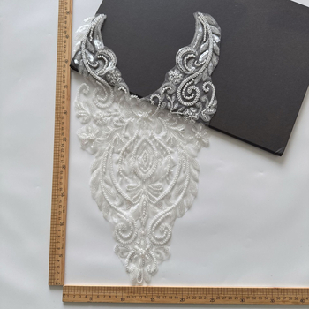 Floare corsaj 3D cu margine dantelată – mărgele din sticlă, rayon și plasă, patch pentru îmbrăcăminte ZH202